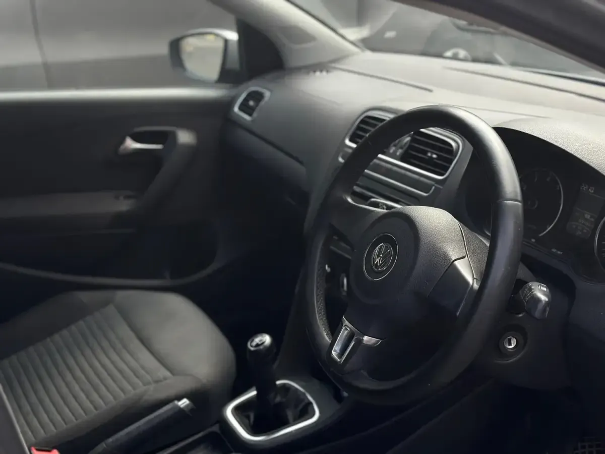 Used VW Polo SE 85 HP (62 kW) 2010 Silver Hatchback