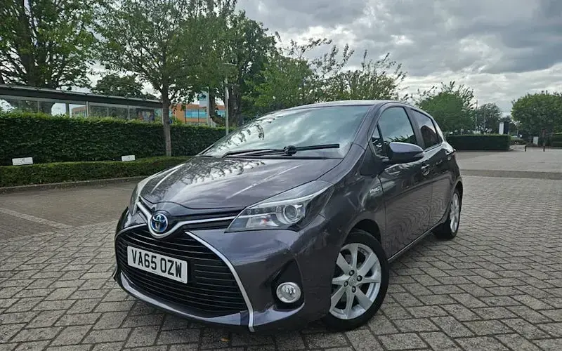 Used Toyota Yaris 101 HP (74 kW) 2016 Hatchback
