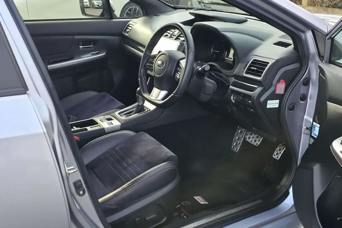 Used Subaru WRX STI GT 300 HP (220 kW) 2015 Silver Sedan
