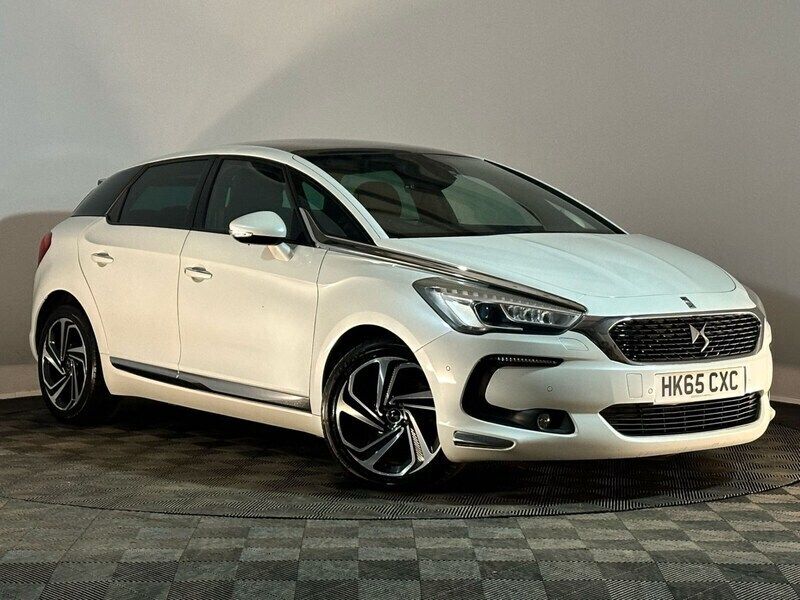 White Used 2015 DS Automobiles DS5 Prestige Hatchback | £5,495 - Image 1/4