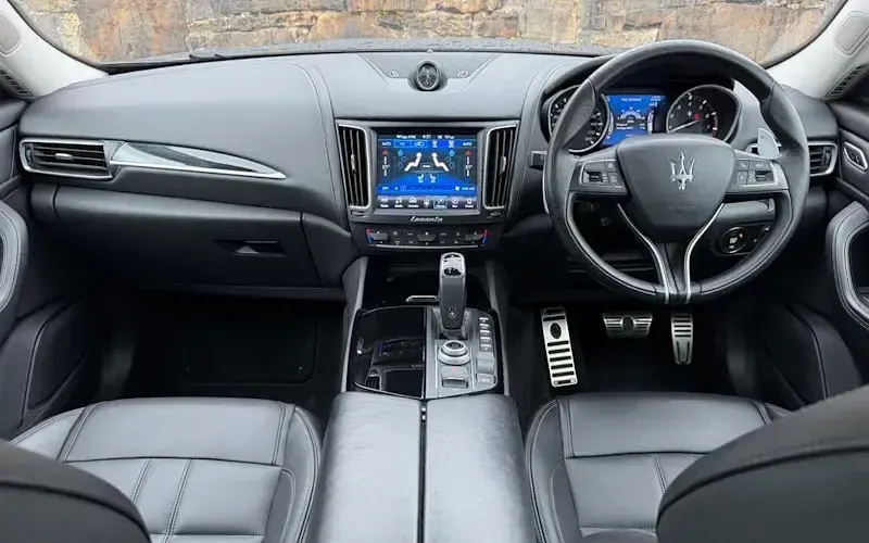 Used Maserati Levante 349 HP (256 kW) 2018 Grey SUV