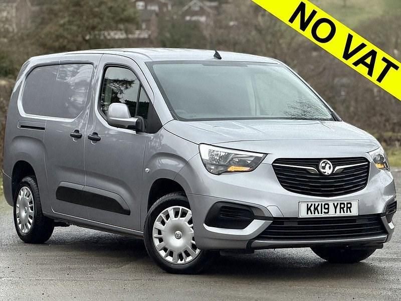 Used Vauxhall Combo Sportive 100 HP (73 kW) 2019 Grey MPV