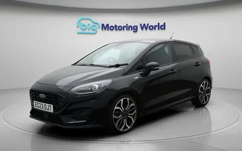 Usado Ford Fiesta ST-Line X 101 HP (74 kW) 2023 Preto Citadino