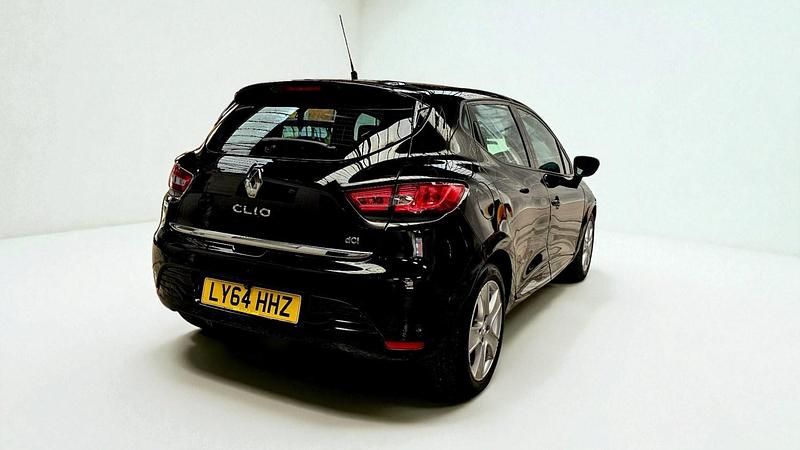 Used Renault Clio IV Dynamique 90 HP (66 kW) 2015 Black Hatchback