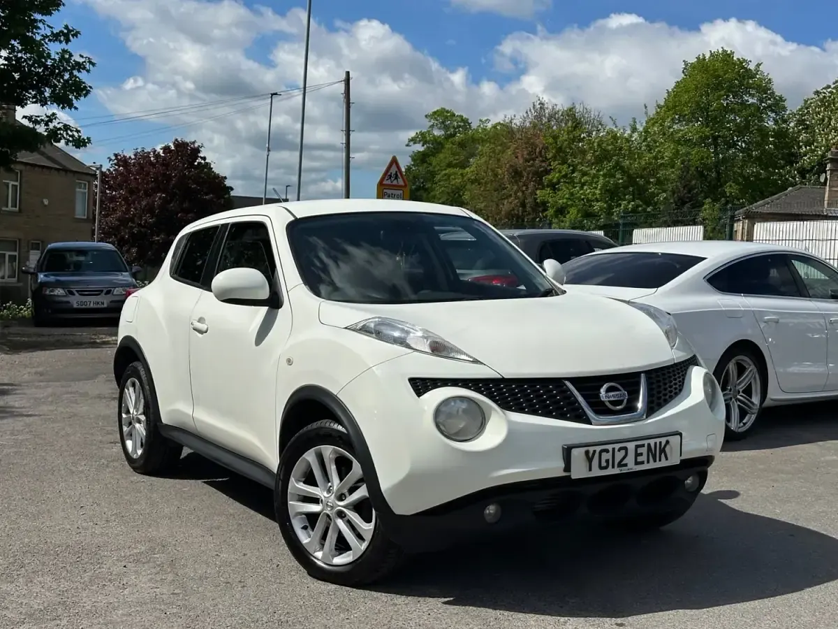 Begagnad Nissan Juke Tekna 110 HK (80 kW) 2012 Vit SUV