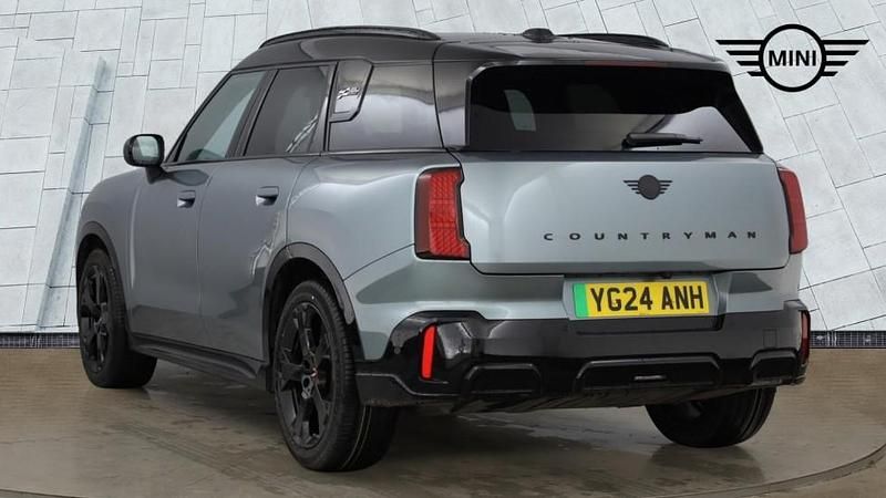 Usado Mini Countryman 147 kW (201 HP) 2024 Verde SUV