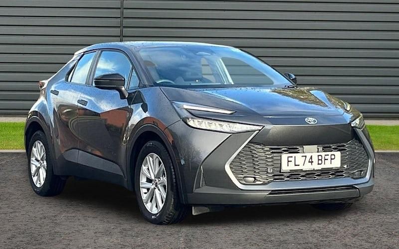 Used Toyota C-HR 140 HP (102 kW) 2026 SUV