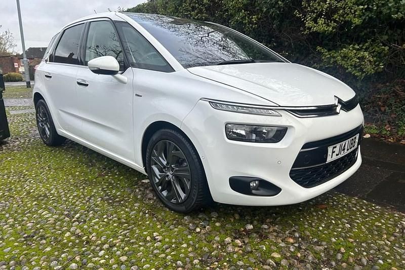 White Used 2014 Citroën C4 Picasso Exclusive MPV | £6,495 (Fair price) - Image 1/1
