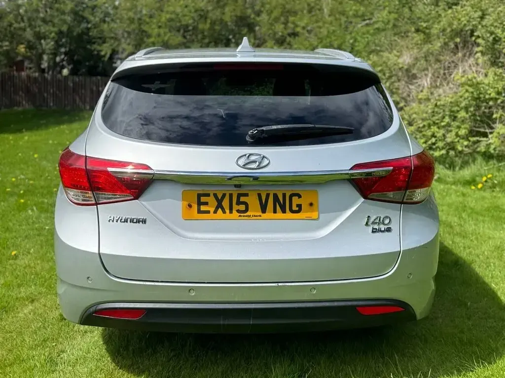 Used Hyundai i40 Style 115 HP (84 kW) 2015 Silver Estate