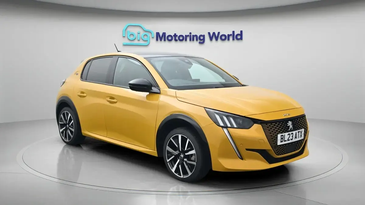 Used Peugeot e-208 GT 100 kW (136 HP) 2023 Hatchback