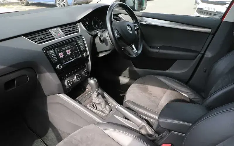 Used Skoda Octavia Scout 184 HP (135 kW) 2016 Estate