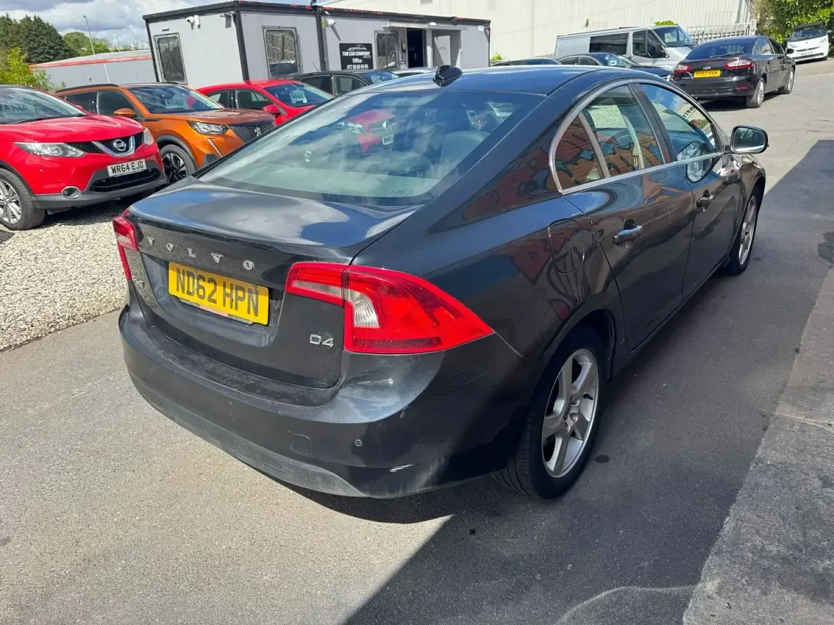 Used Volvo S60 SE 163 HP (119 kW) 2012 Black Sedan