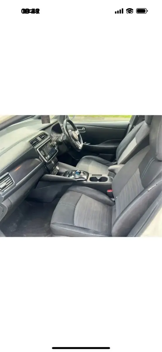 Used Nissan Leaf Acenta 110 kW (150 HP) 2019 White Hatchback