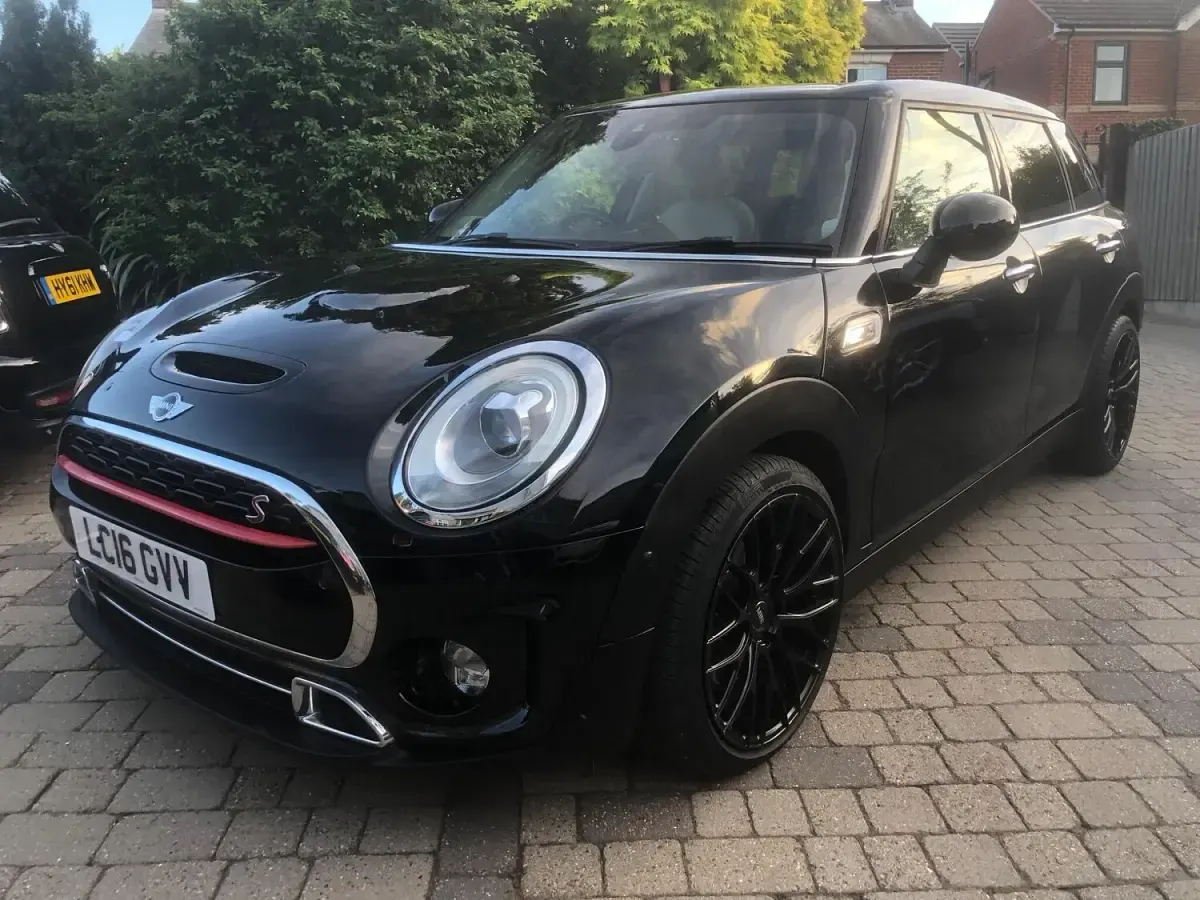 Used Mini Cooper Clubman 192 HP (141 kW) 2016 Black Estate