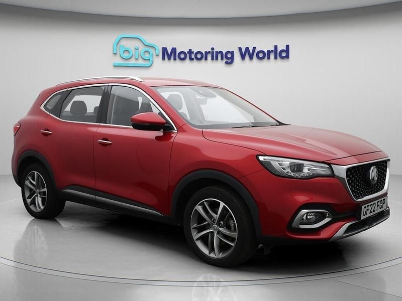 Red Used 2022 MG HS Excite SUV | £13,100 (Good price) - Image 1/4