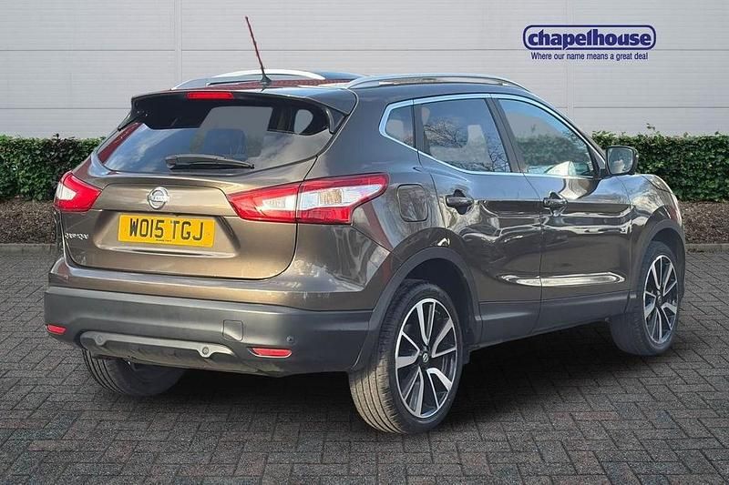 Used Nissan Qashqai Tekna 115 HP (84 kW) 2015 SUV