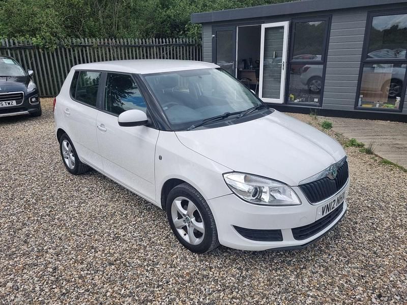 White Used 2012 Skoda Fabia SE Hatchback | £2,645 (Fair price) - Image 1/4
