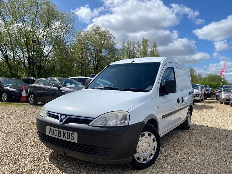 Usado Vauxhall Combo 75 HP (55 kW) 2008 Branco Monovolume