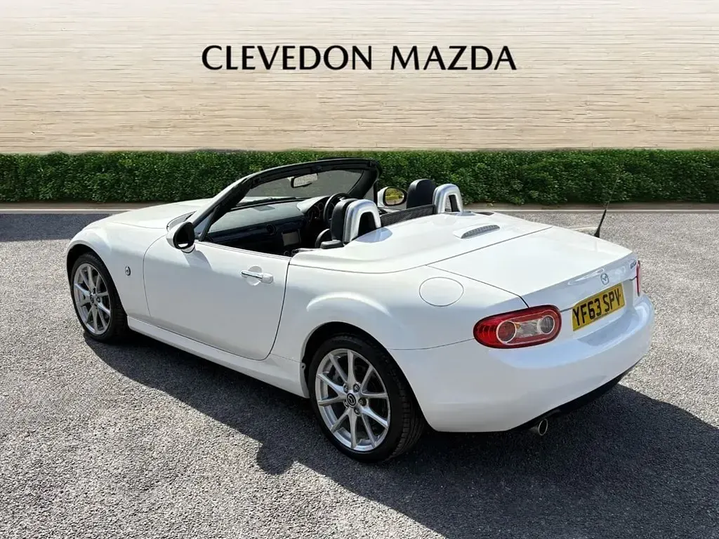 Begagnad Mazda MX5 Inclusive 160 HK (117 kW) 2014 Vit Cab