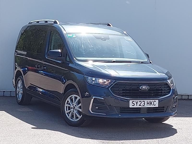 Used Ford Tourneo Titanium 2023 Blue Estate