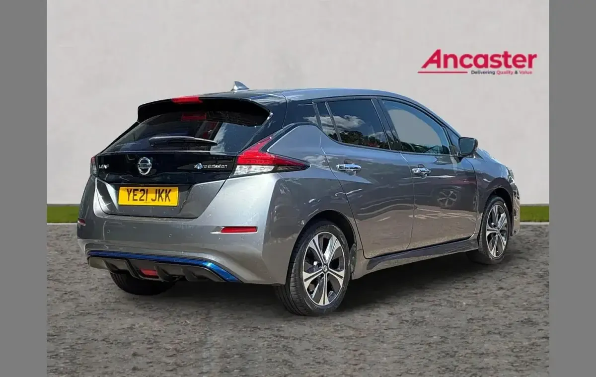 Used Nissan Leaf Tekna 110 kW (150 HP) 2021 Grey Hatchback