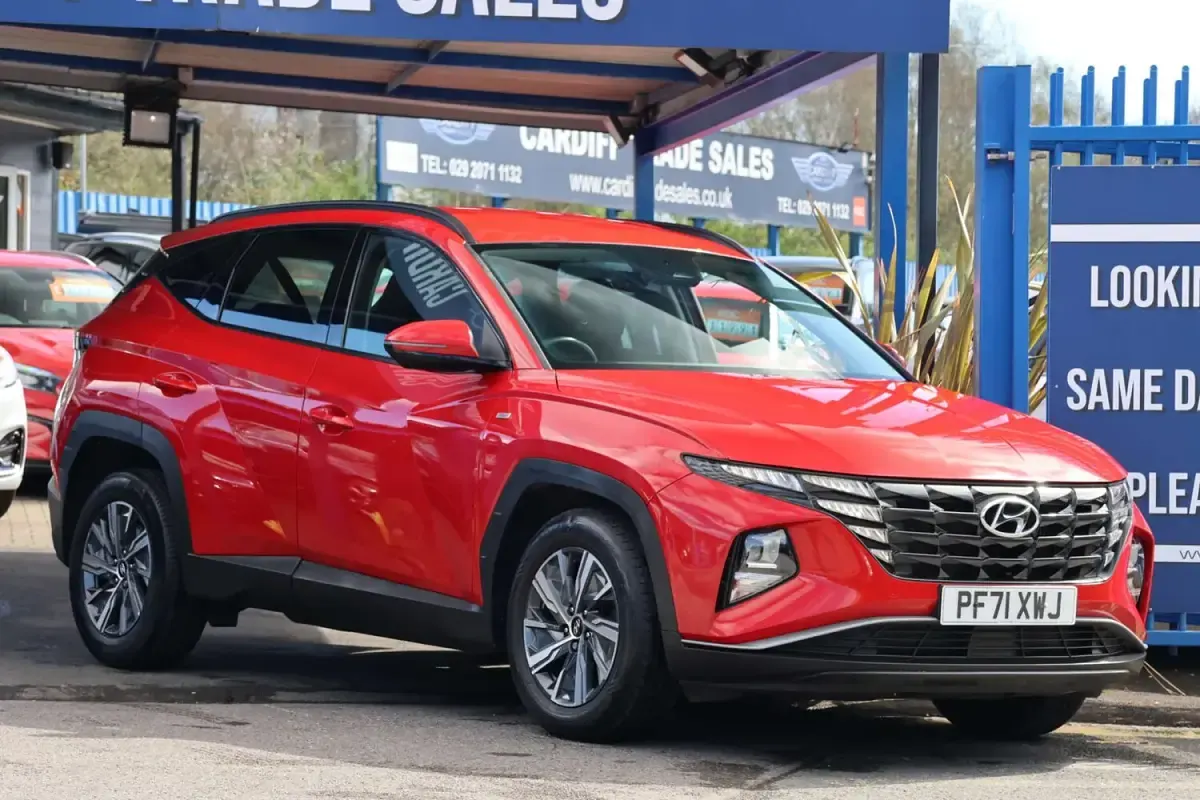 Begagnad Hyundai Tucson SE 180 HK (132 kW) 2022 Röd SUV