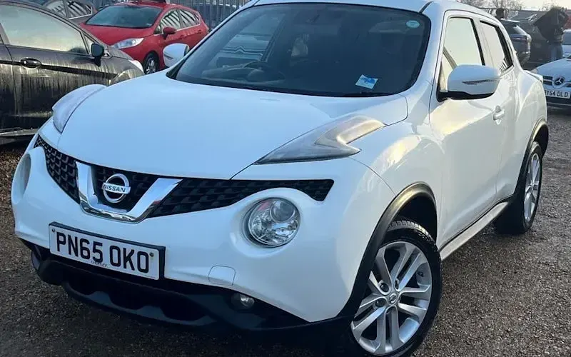 Used Nissan Juke Acenta Premium 116 HP (85 kW) 2015 White SUV
