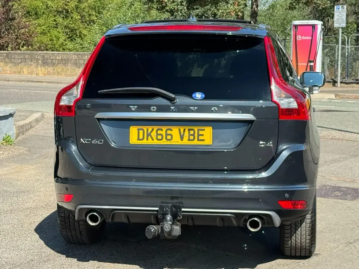 Used Volvo XC60 R-Design 2016 Grey SUV
