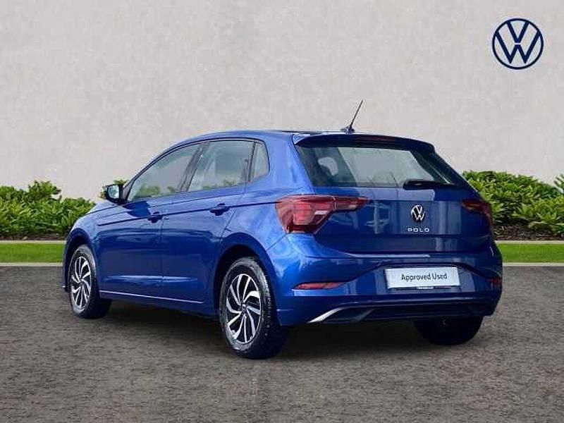 Used VW Polo Life 95 HP (69 kW) 2023 Blue Hatchback