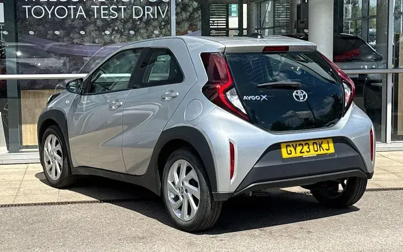 Used Toyota Aygo X PURE 72 HP (52 kW) 2025 SUV