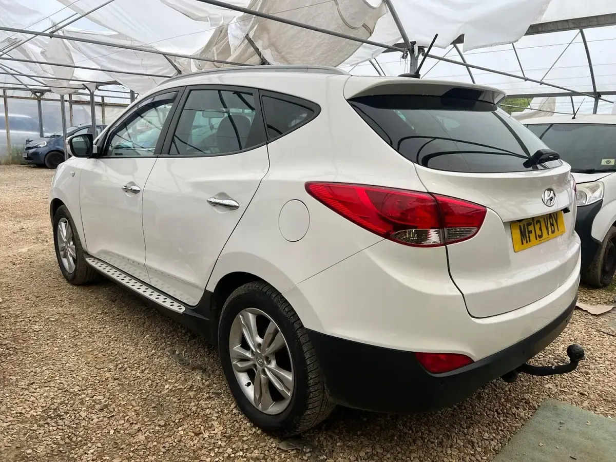 Used Hyundai ix35 Premium 115 HP (84 kW) 2013 White SUV