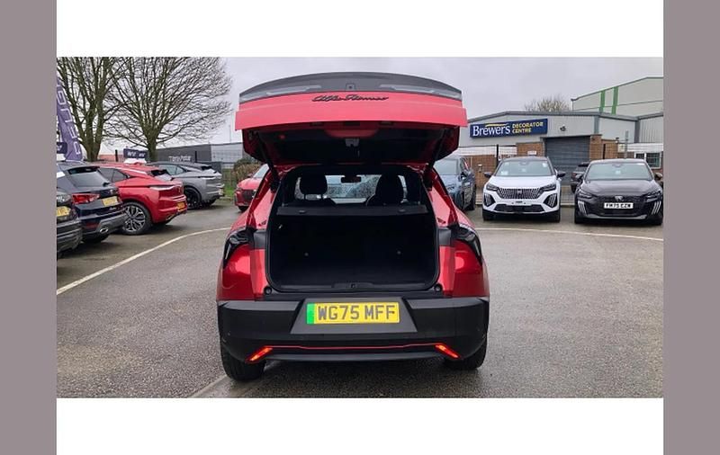 Used Alfa Romeo Junior Edizione Speciale 114 kW (156 HP) 2025 Other SUV