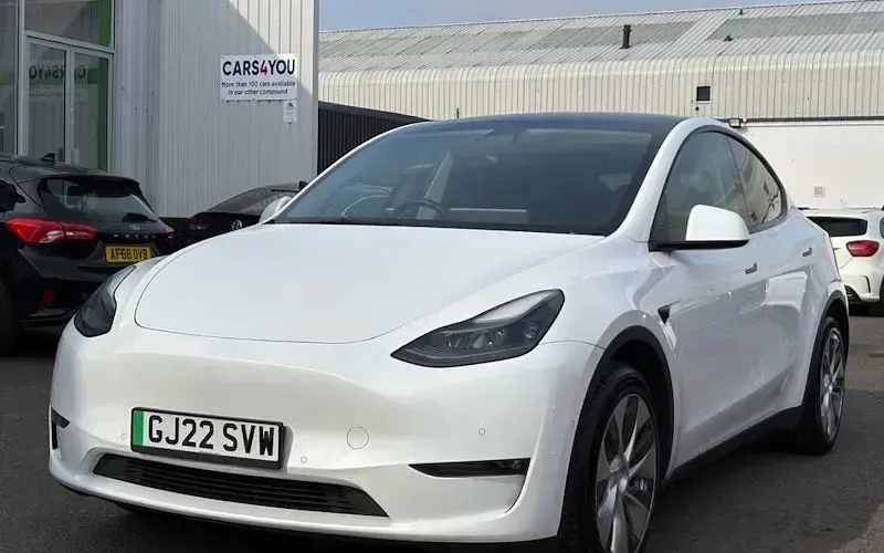 Used Tesla Model Y Long Range AWD 286 kW (389 HP) 2025 SUV
