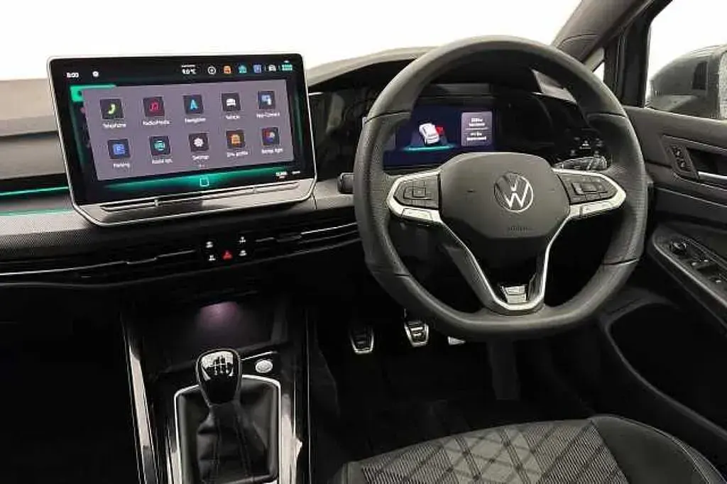 Used VW Golf VIII 150 HP (110 kW) 2025