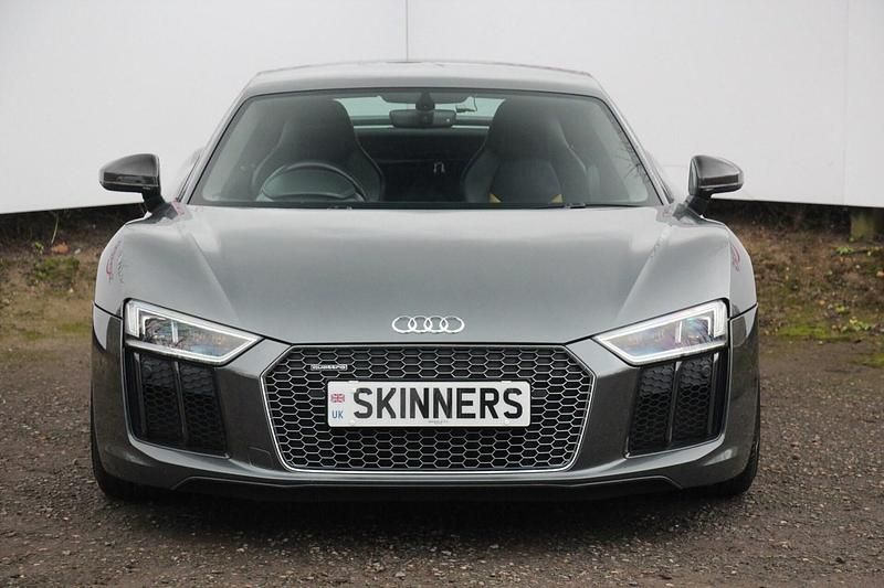 Used Audi R8 Coupé 610 HP (448 kW) 2015 Grey Coupe
