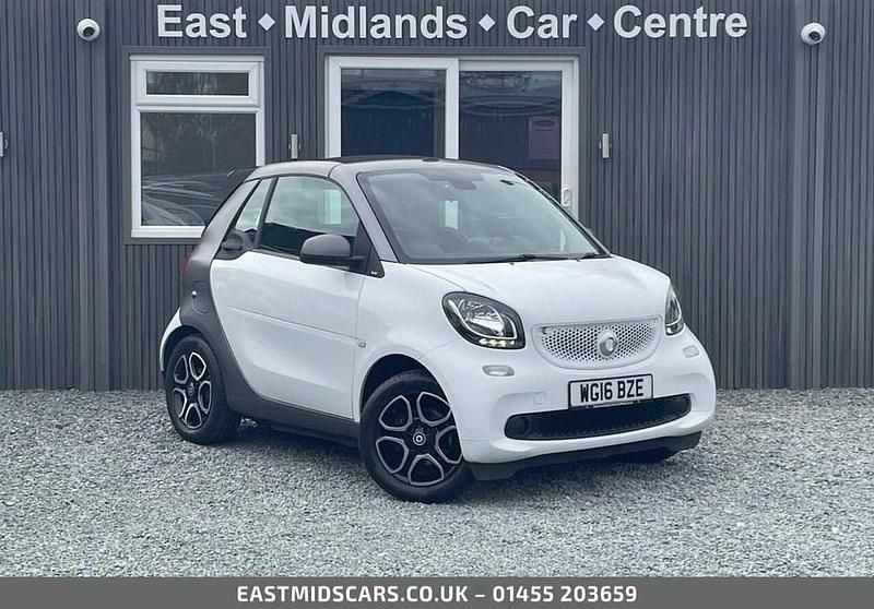 White Used 2016 Smart ForTwo Cabrio Premium Cabriolet | £7,795 (Fair price) - Image 1/4