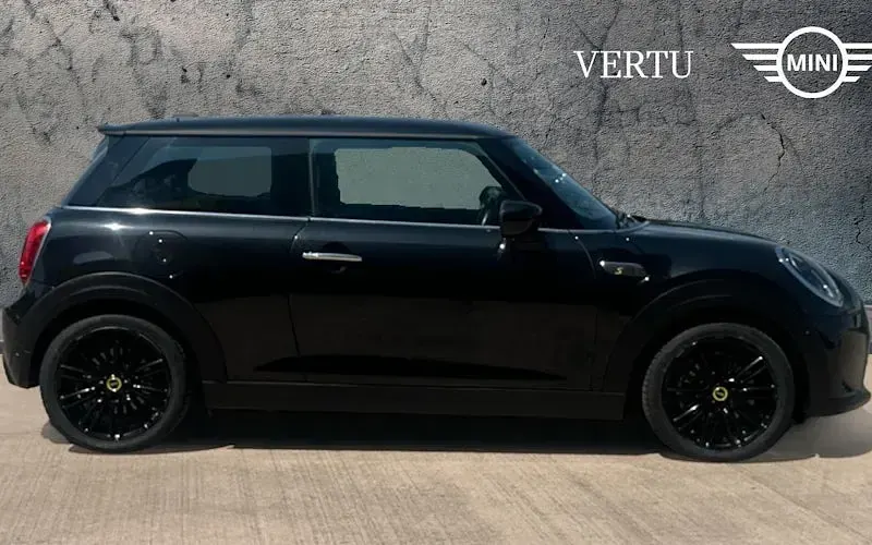 Used Mini Cooper Level 3 135 kW (184 HP) 2023 Hatchback