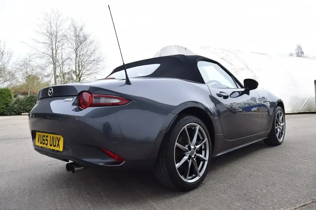 Used Mazda MX5 Inclusive 160 HP (117 kW) 2015 Grey Cabriolet