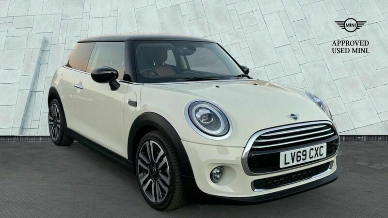 White Used 2019 Mini Cooper Exclusive Hatchback | £16,995 (Fair price) - Image 1/4