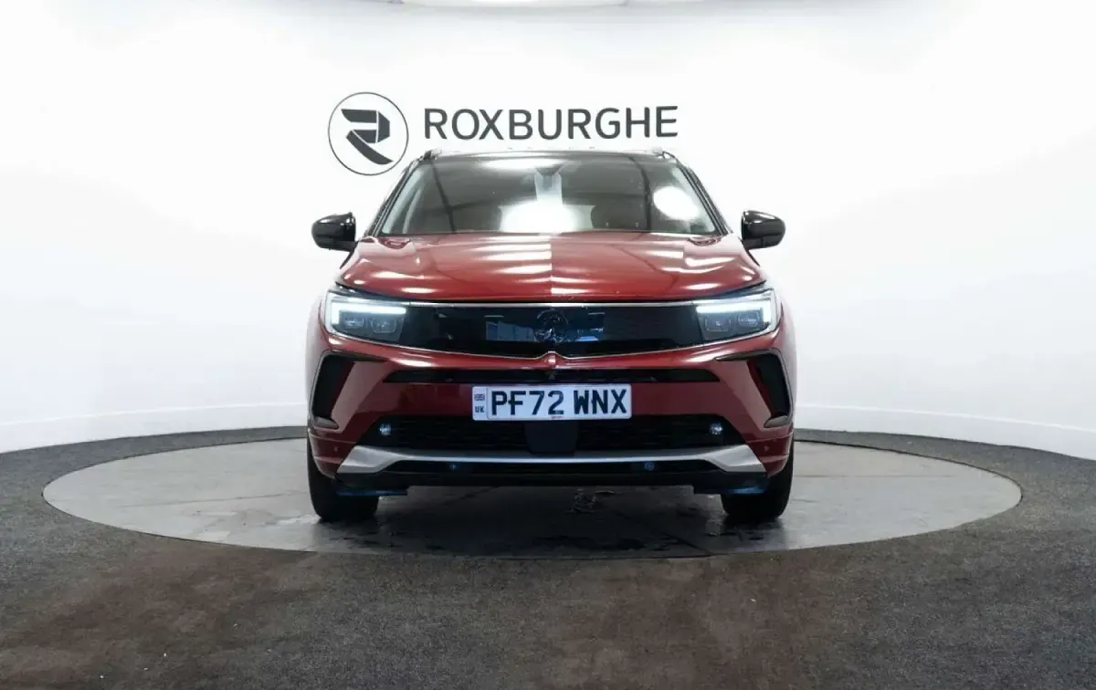 Gebraucht Vauxhall Grandland X Ultimate 130 PS (95 kW) 2023 Rot SUV