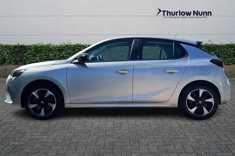 Usado Vauxhall Corsa-e 100 kW (136 HP) 2022 Cinzento Citadino