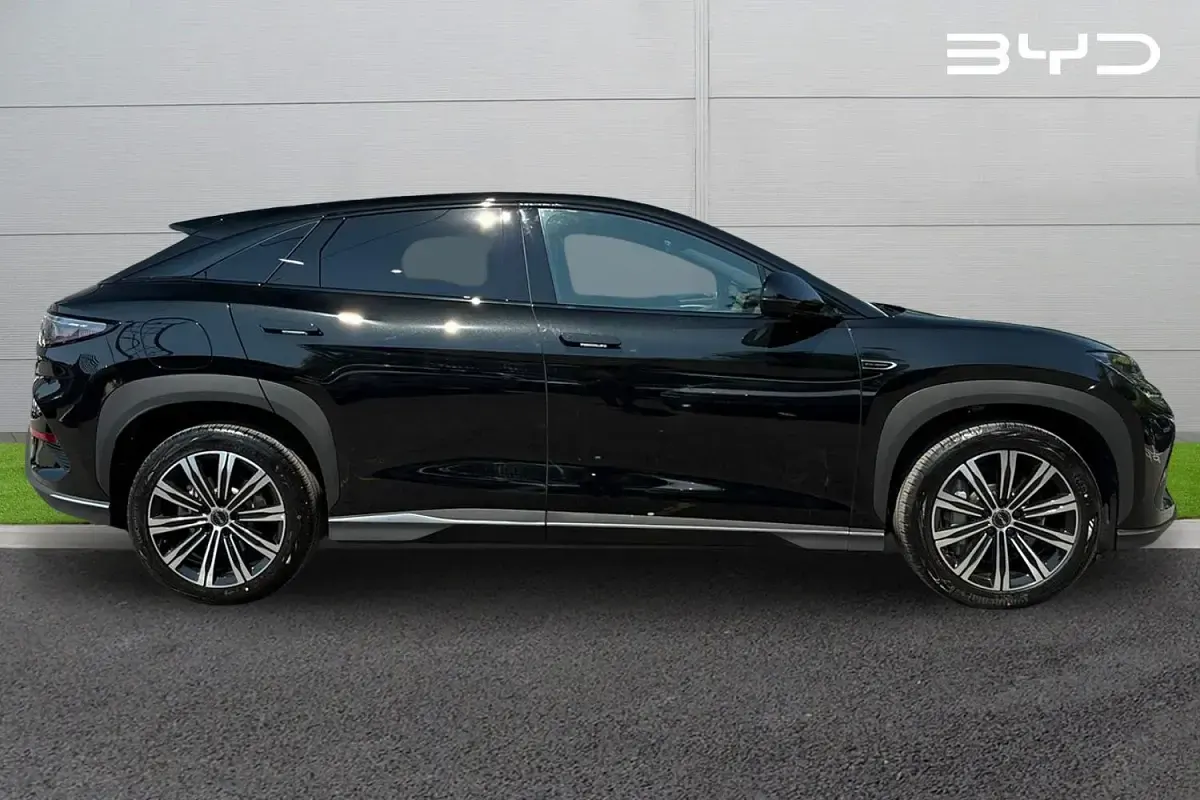 New BYD Sealion 7 Comfort 230 kW (313 HP) 2026 Black SUV