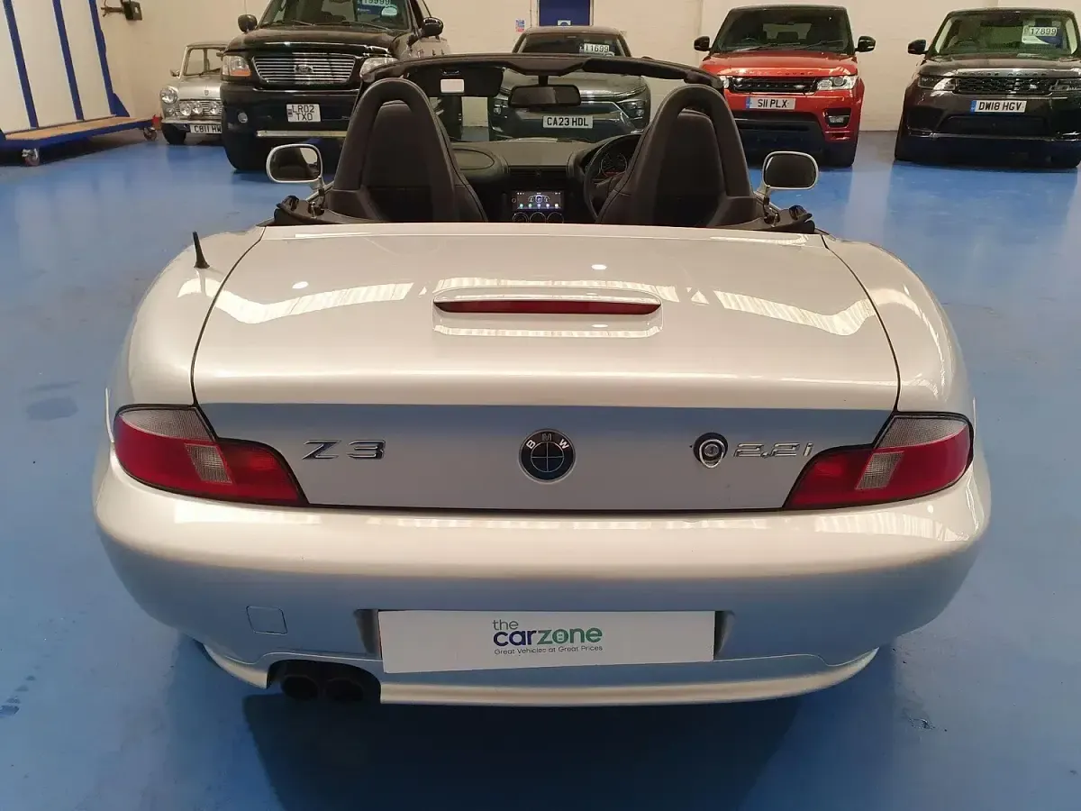 Used BMW Z3 170 HP (125 kW) 2002 Silver Cabriolet