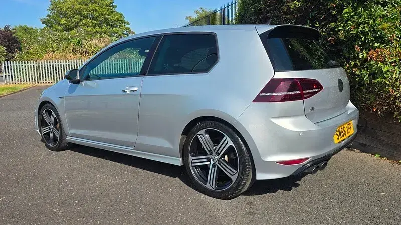 Used VW Golf VII R 310 HP (228 kW) 2017 Silver Hatchback
