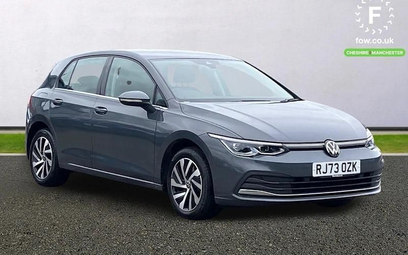 Second-hand VW Golf VIII Pro 204 CP (150 kW) 2023 Gri Hatchback
