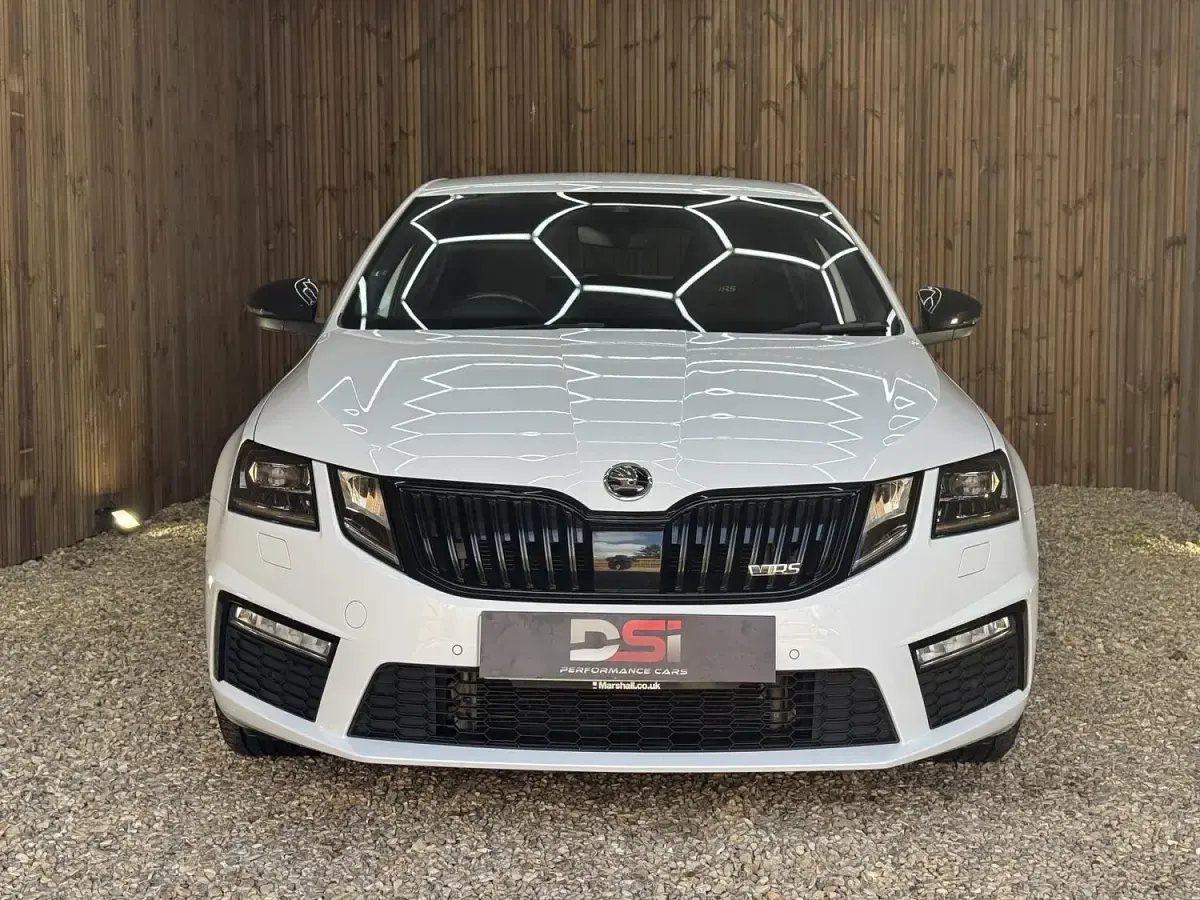 Used Skoda Octavia vRS 2018 White Hatchback