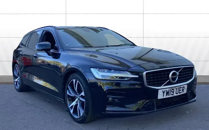 Używany Volvo V60 R-Design 250 KM (183 kW) 2019 Kombi
