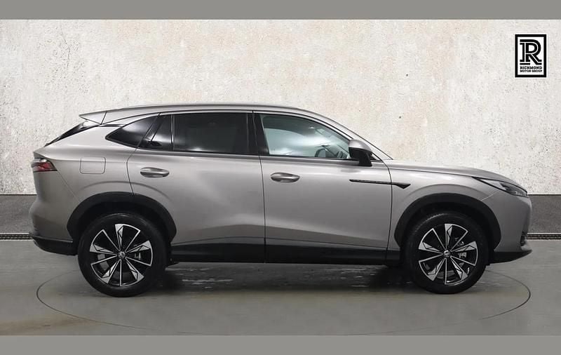 New MG HS SE 168 HP (123 kW) 2026 Silver SUV