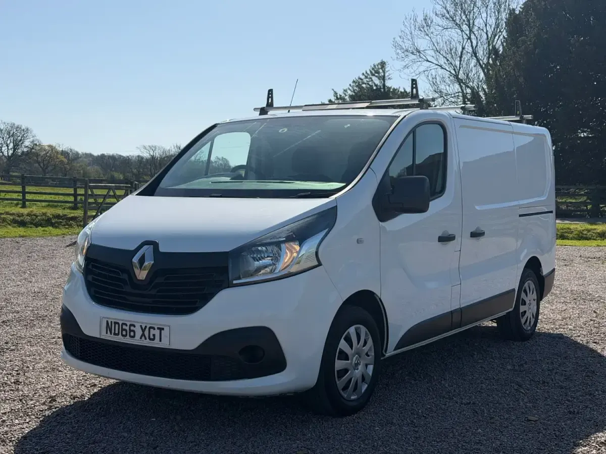 Używany Renault Trafic Business 2017 Biały Minivan
