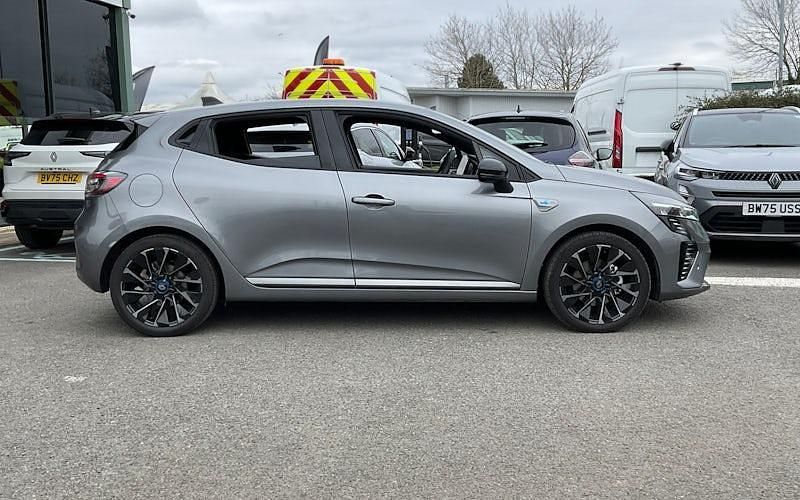 Used Renault Clio V Esprit Alpine 143 HP (105 kW) 2025 Hatchback